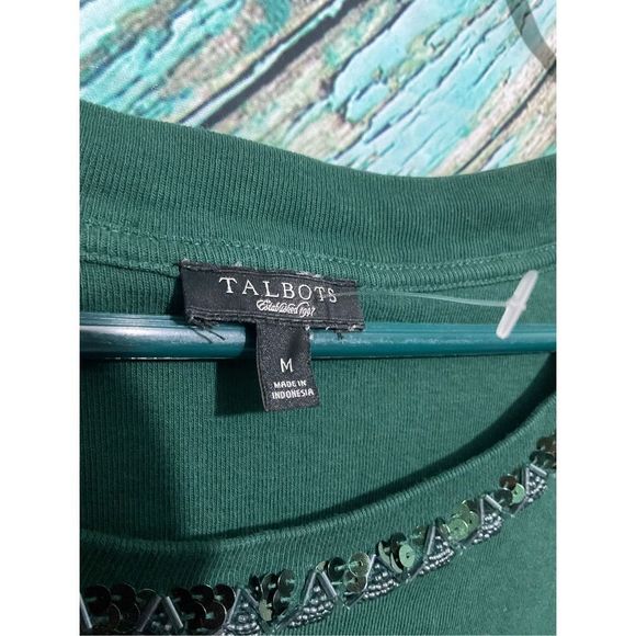 Talbots Green Bead Accent Neckline Size Medium 🍃🌿 - Picture 2 of 13
